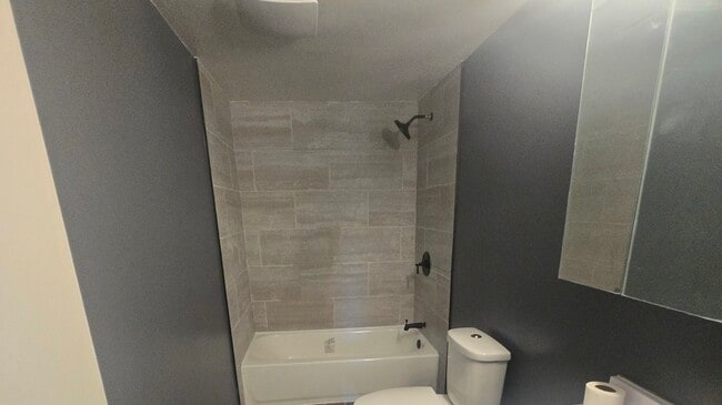 Photo - 760 E North Broadway St Unit 1