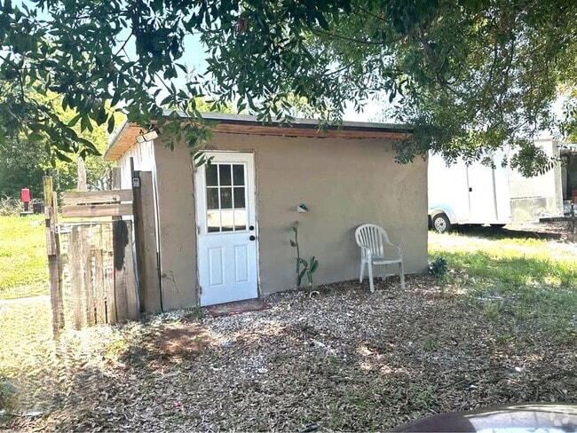 Building Photo - 8115 Tolles Dr Unit 1 Rental