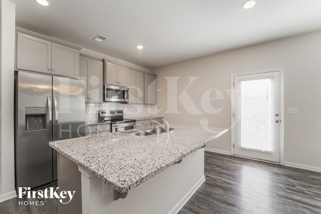 Photo - 10714 Rivergate Dr NW