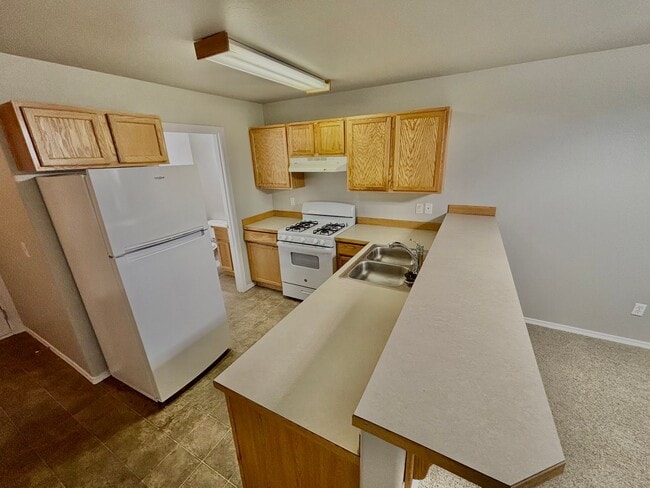 Photo - 2610s-5 Unit 6