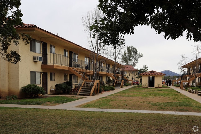 Building Photo - Terre at the Ranch