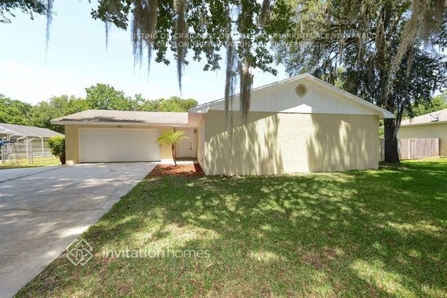 Photo - 5800 Southwind Dr