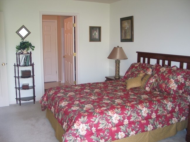 Bedroom - Ashton Pines