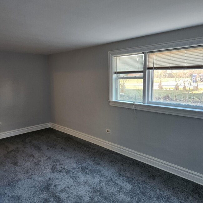 Living room - 1537 Homestead Rd Unit Top floor