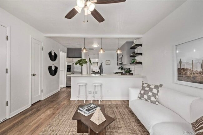 Photo - 6137 Sterne Cir