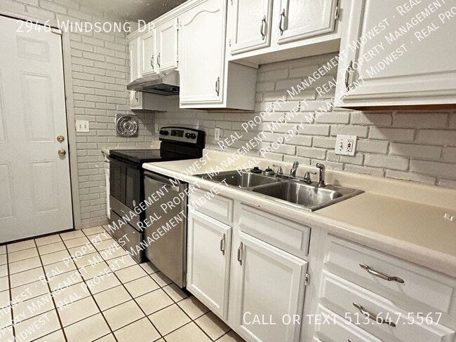 Photo - 2946 Windsong Dr