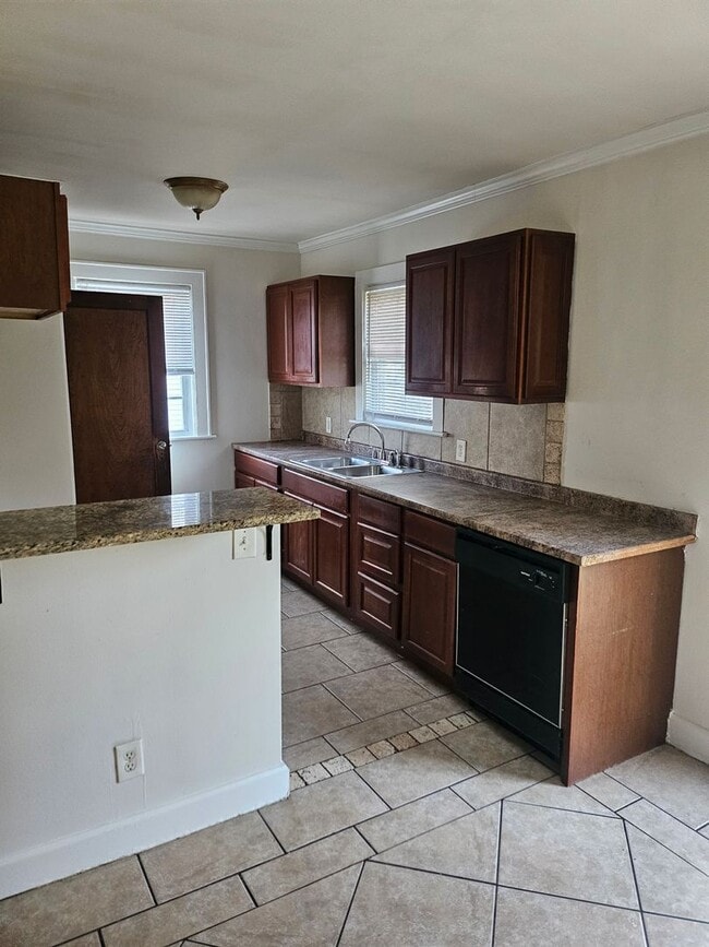 Photo - 2 bed 1 house