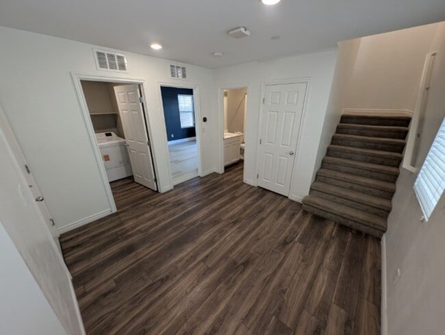 Photo - 769 N Water St