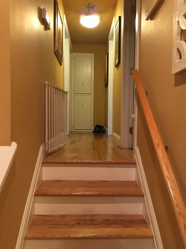 Photo - 29748 4th Ave S Unidad 3 bed 2 bath Upper