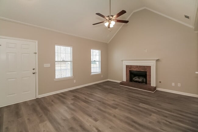 Photo - 245 Pebble Creek Dr