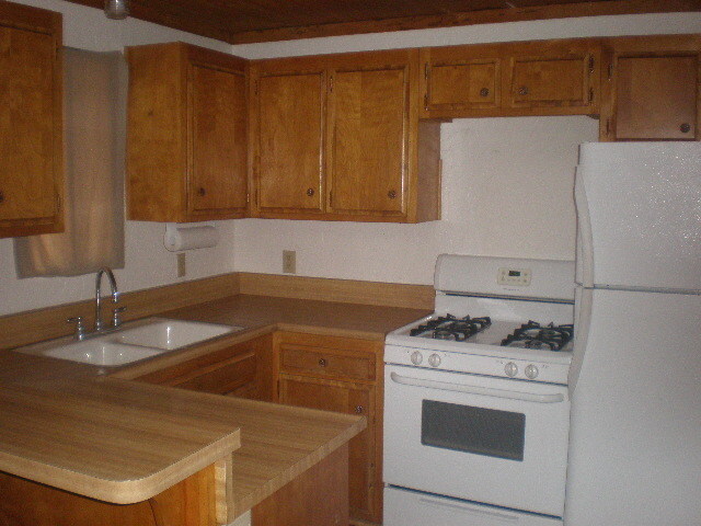 Photo - 2 Bedroom like new!