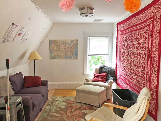 152 Curtis St Unit 1