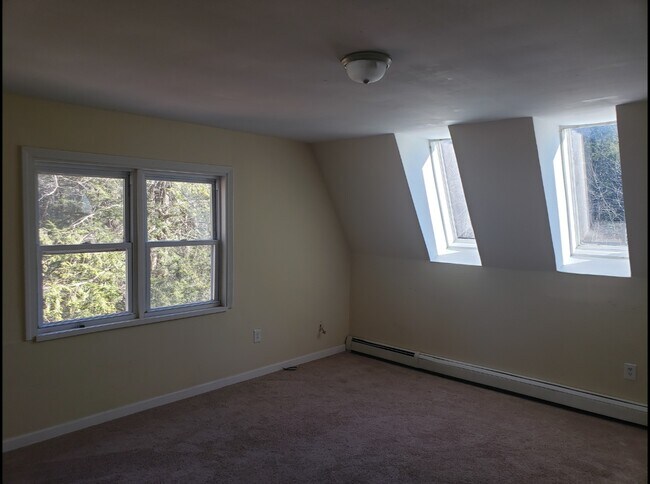 Photo - 1370 Middle Rd Unidad 2