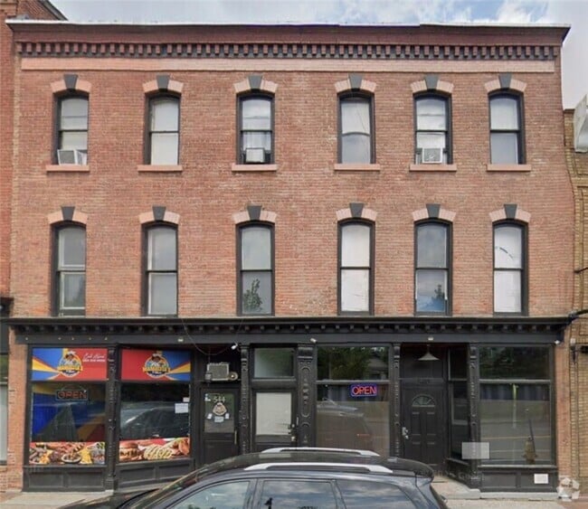Building Photo - 542 W Main St Rental