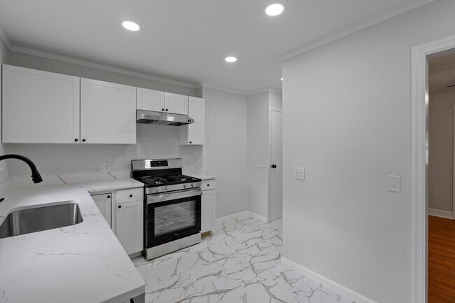 Photo - 114 Linderman Ave Unidad 1