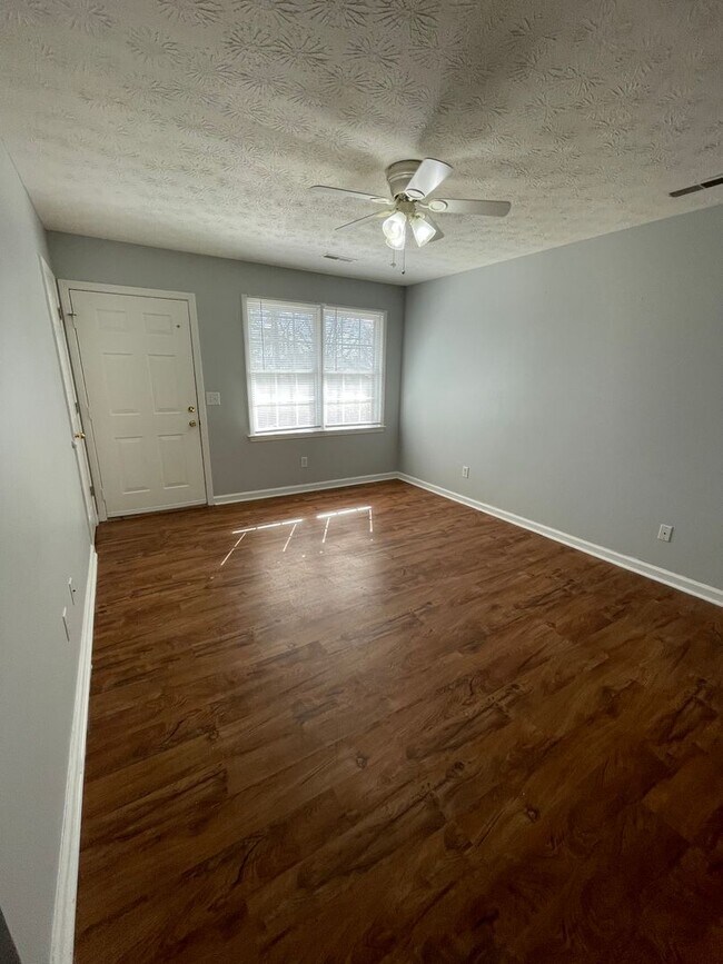 Photo - 1313 &amp; 1315 Avenue C SE Unit 1313 Avenue C SE