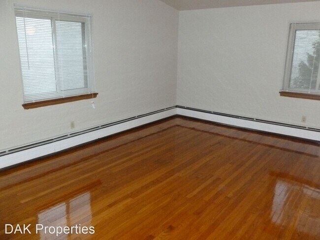 Photo - 1112 E Knapp St