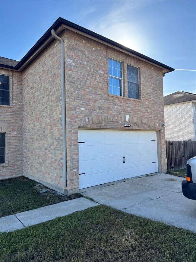 Photo - 7813 Marble Ridge Dr