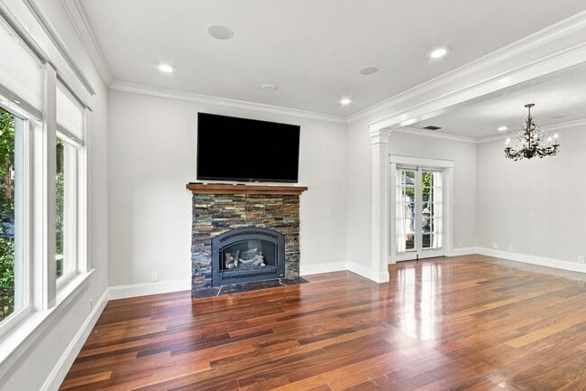 Photo - 308 Bachman Ave