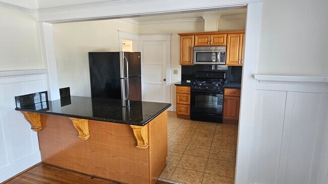 Photo - 1960 W 23rd St Unit 1960 1/2