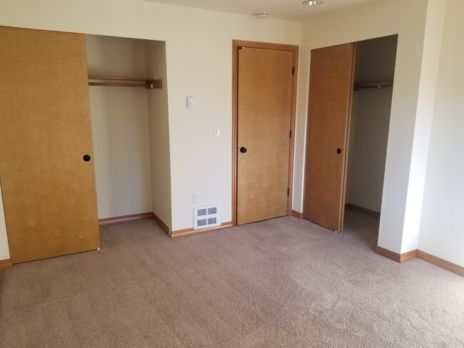 Photo - Meridian Place Apartments