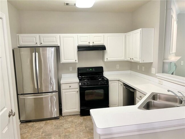 Photo - 3647 Postwaite Cir NW