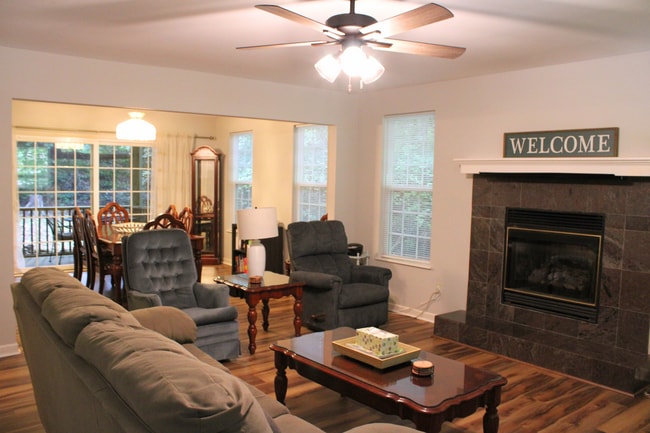Photo - ***MONTREAT SCHOOL YEAR RENTAL***