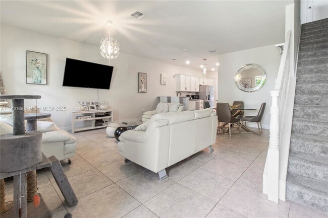 Photo - 5140 Eucalyptus Dr