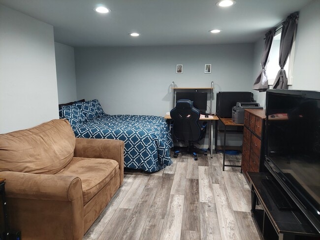 Photo - 1349 E Bridger St Unidad B