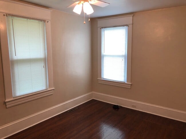 Photo - 813 Winona Ave SW Unit Apt #1