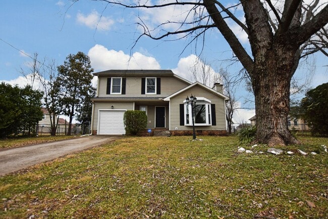 Building Photo - Pet Friendly Three Bedroom!