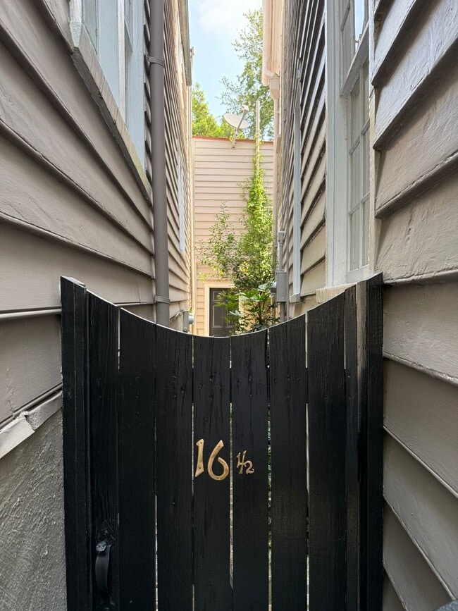 Charming Carriage Home Near The Charleston... - Charming Carriage Home Near The Charleston...
