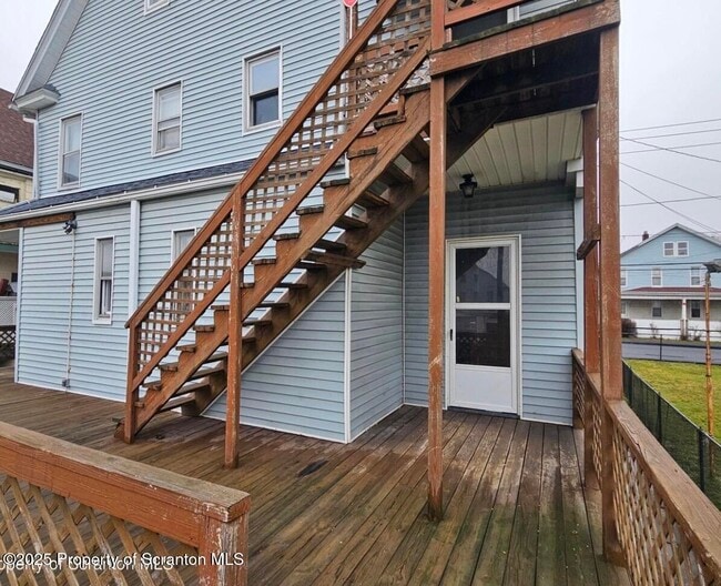 Photo - 1531 33 Washburn St