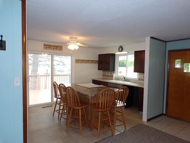 Photo - 14780 Lickley Rd