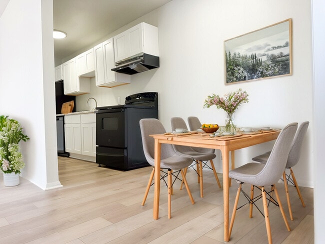 Photo - Aden Park Apartments