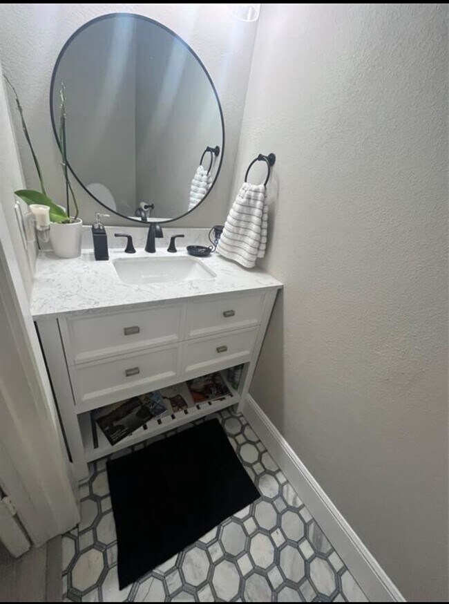 Photo - 5507 Arncliffe Dr