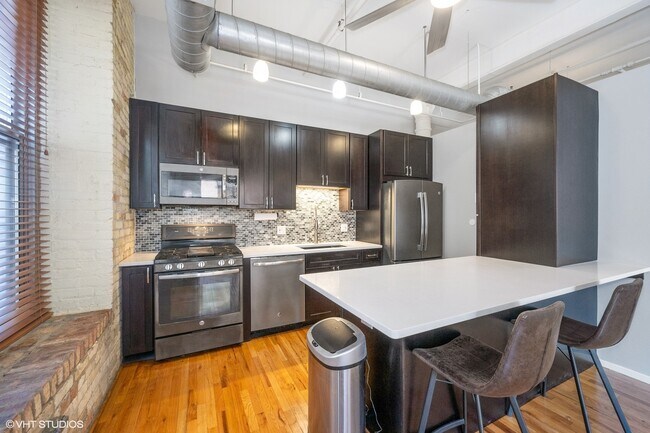 Photo - 420 S Clinton St Unit 118A