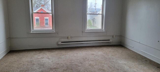Photo - 665 1/2-349-342 E 4th St