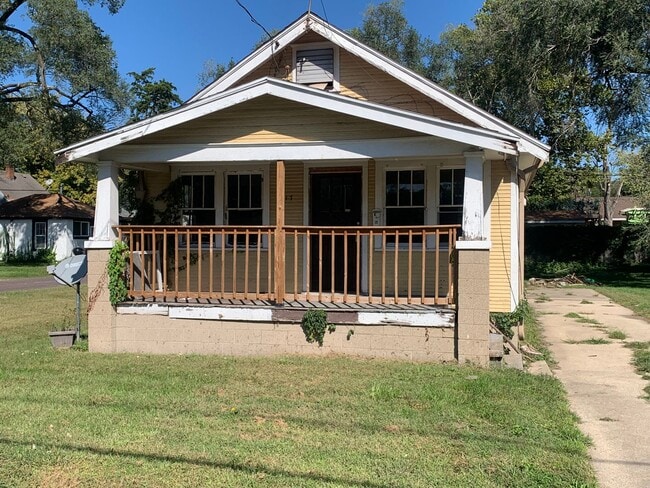 Charming 2-bedroom home located in Peoria,... - Charming 2-bedroom home located in Peoria,...