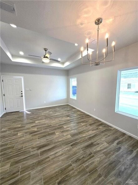 Photo - 913 N Clarence Ave Unit 3