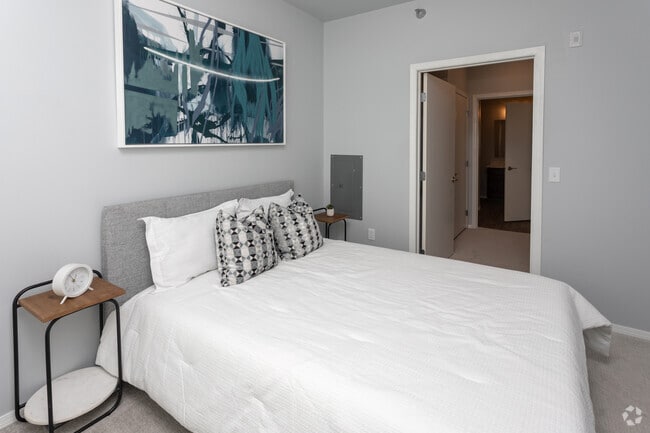 1BR, 1BA - 657SF - Carlton at Dawley