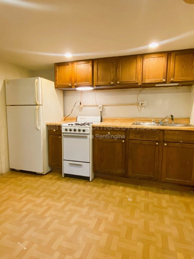 Photo - 236 W Washington St Unit 7