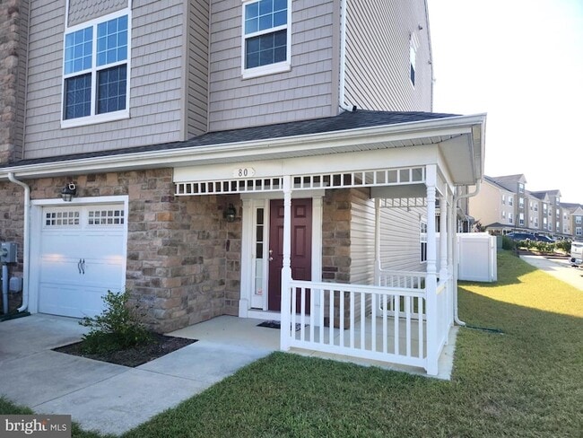 80 Clydesdale Ln
