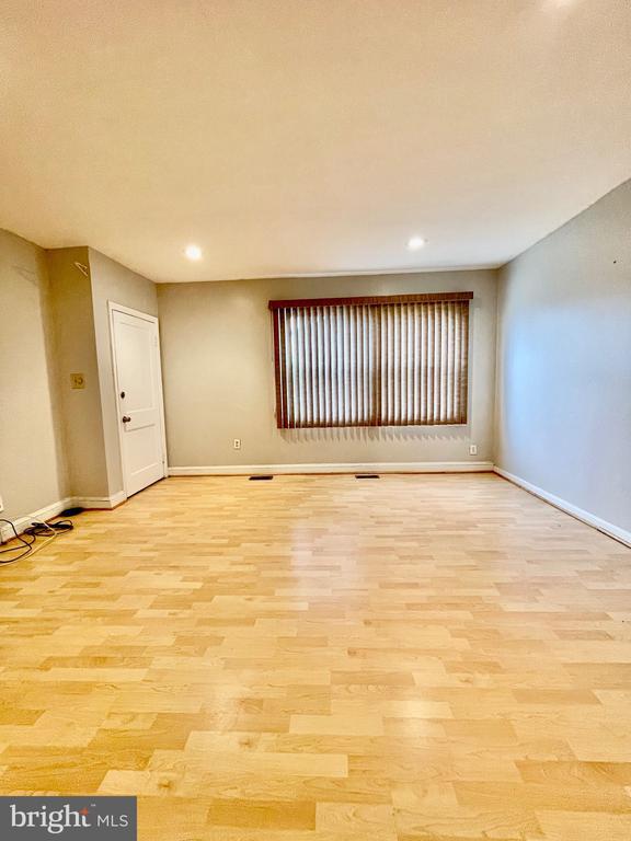 Photo - 2914 Clearview Ave