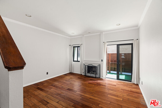 Building Photo - 12601 Matteson Ave Unit 7 Rental