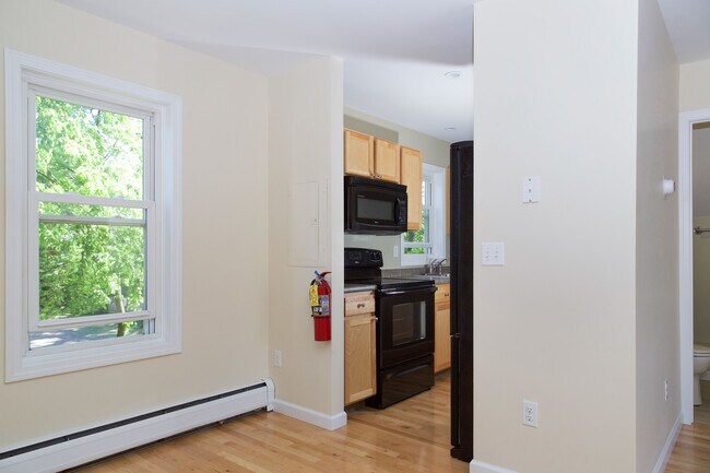 37 Decatur St