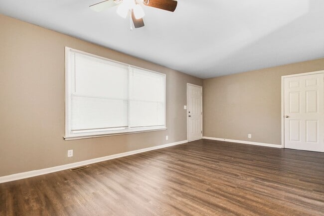 Photo - Pet Friendly Four Bedroom!