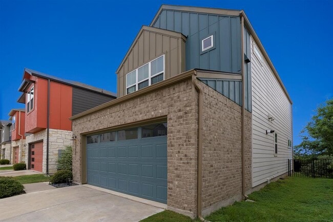 Photo - 7312 Harmony Shoals Bnd Casa