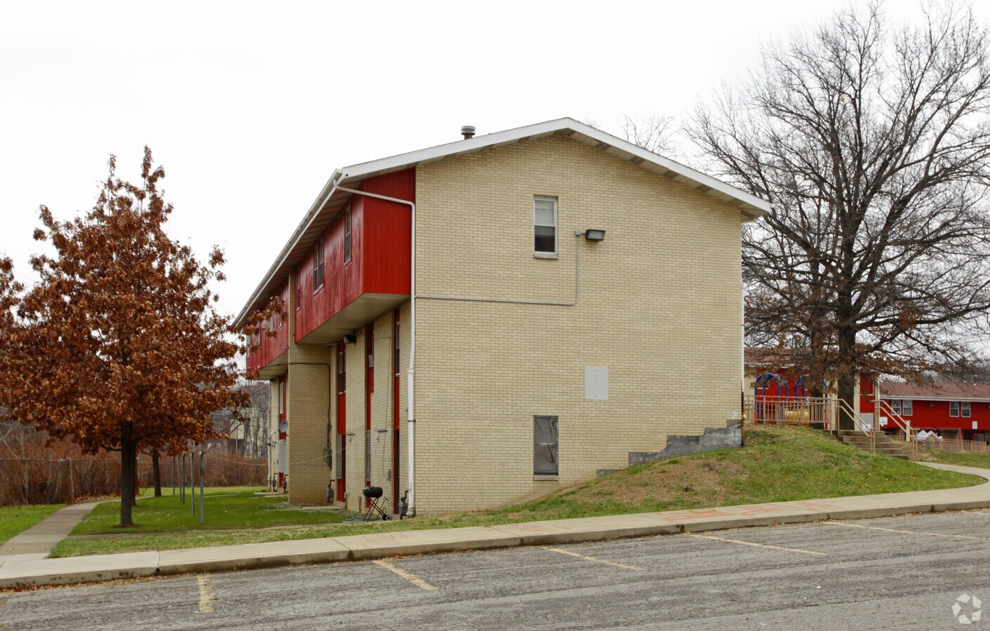 Photo - 6200-6256 Auburn St