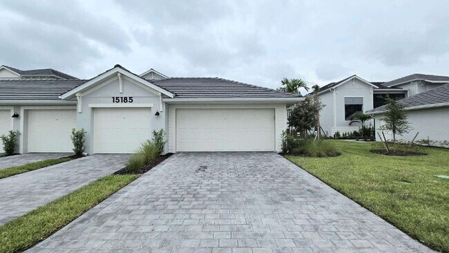 Photo - 15185 Bluffton Ln Unit 828